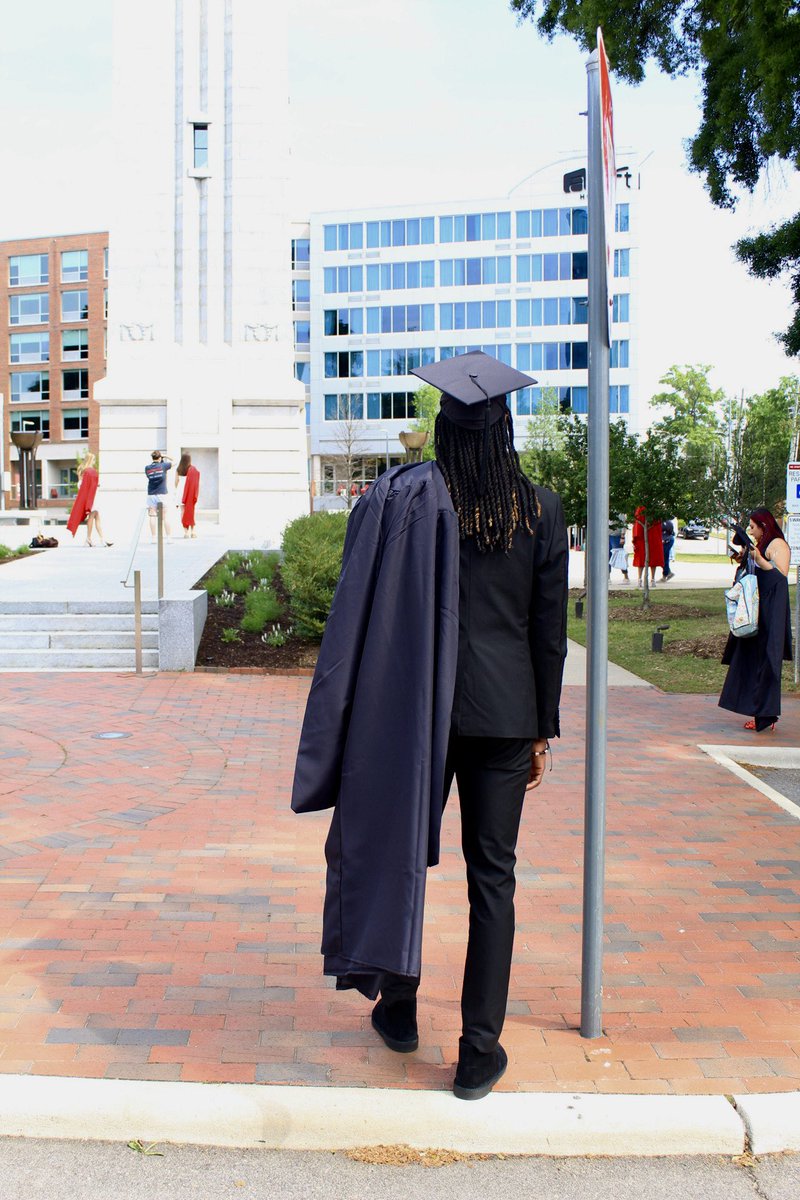 Mr.Bennett tweet media