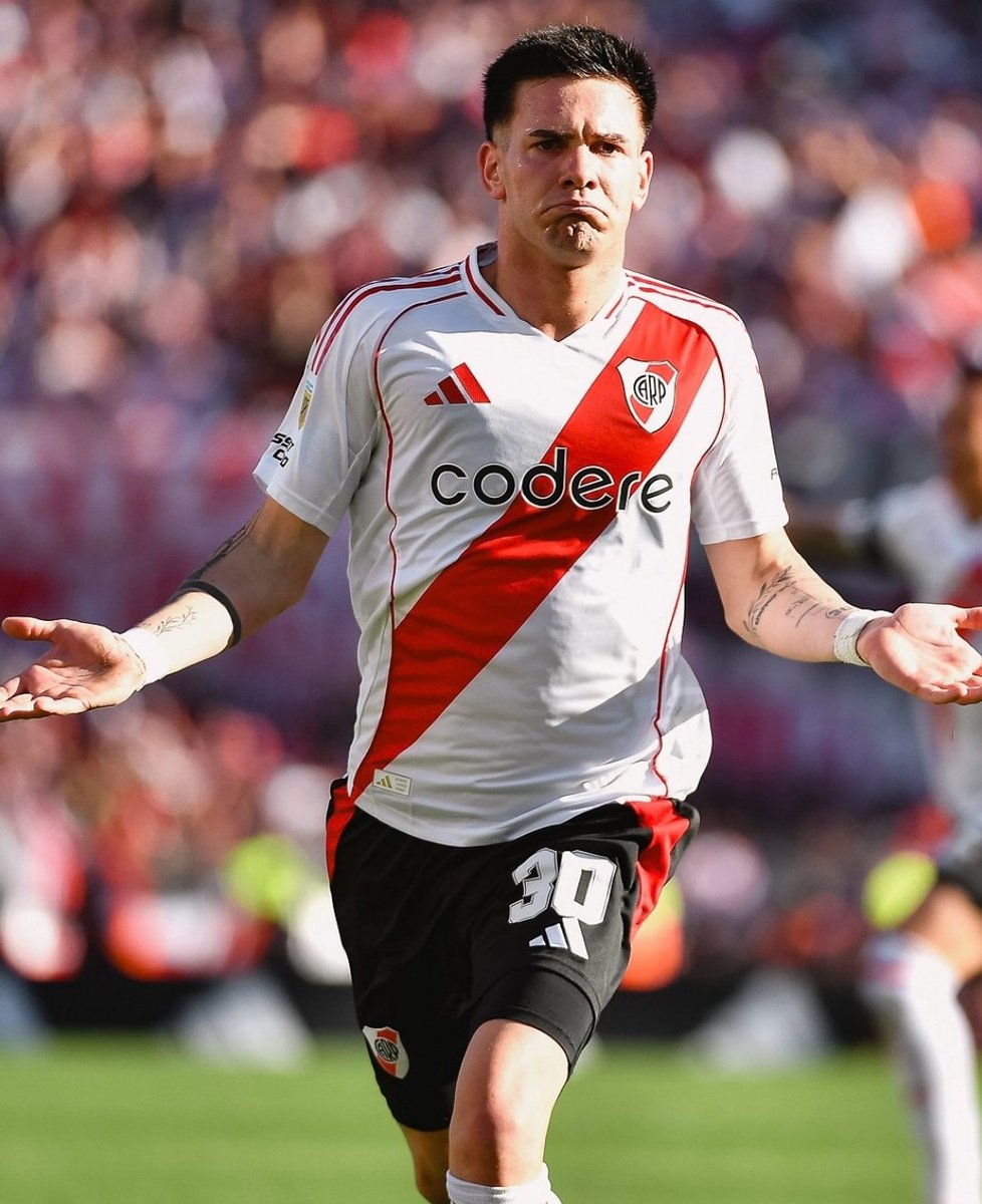 Así como si nada... Gracias Franco querido! <a href="/franmastantuono/">Franco Mastantuono</a> <a href="/RiverPlate/">River Plate</a>