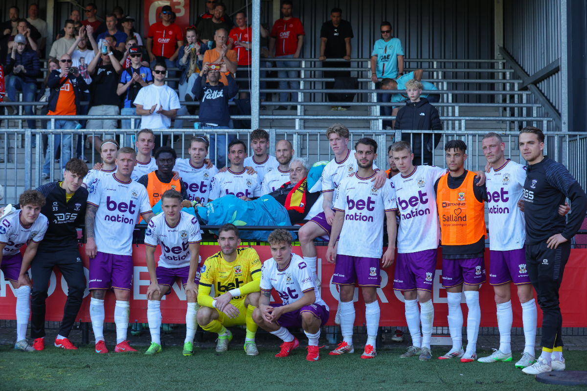 𝐘𝐨𝐮'𝐥𝐥 𝐧𝐞𝐯𝐞𝐫 𝐰𝐚𝐥𝐤 𝐚𝐥𝐨𝐧𝐞 ❤️