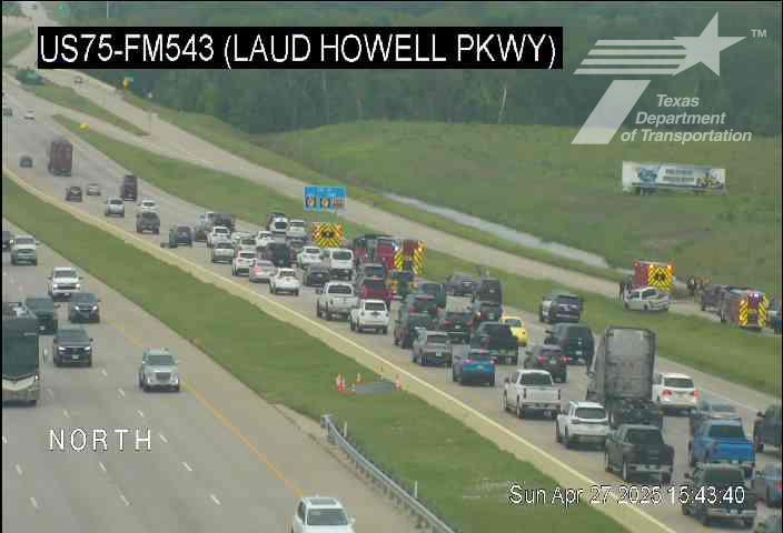 krldtraffic's tweet image. #CollinCounty/#Melissa: NB 75 @ FM543 (Weston Rd) a wreck takes the right lane and shoulder - delays from Bloomdale Rd. #KRLD #KRLDTraffic #1080KRLD #trafficalert @TxDOTDallas