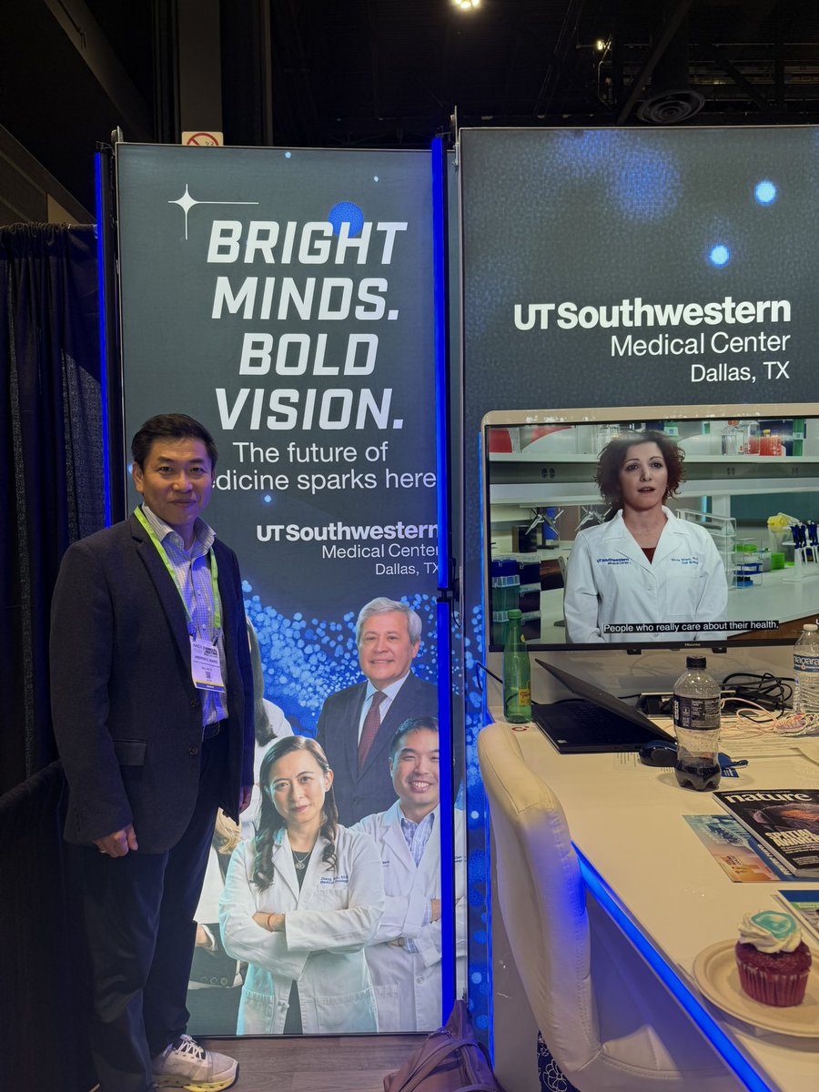 Tian Zhang, MD, MHS (@tiansterzhang) on Twitter photo Come visit <a href="/utswcancer/">UTSW Simmons Cancer Center</a> <a href="/UTSWMedCenter/">UT Southwestern Medical Center</a> booth 3701 <a href="/AACR/">AACR</a> #AACR25!
My first stop w <a href="/andyzwang/">Dr. Andy Wang 🇺🇦</a> - here for the science & future of cancer research. <a href="/UTSWHemeOnc/">UTSW Hematology & Oncology</a> <a href="/CarlosArteagaMD/">Carlos L. Arteaga, M.D.</a> <a href="/suzanneconzenmd/">Suzanne Conzen</a> Come visit <a href="/utswcancer/">UTSW Simmons Cancer Center</a> <a href="/UTSWMedCenter/">UT Southwestern Medical Center</a> booth 3701 <a href="/AACR/">AACR</a> #AACR25!
My first stop w <a href="/andyzwang/">Dr. Andy Wang 🇺🇦</a> - here for the science & future of cancer research. <a href="/UTSWHemeOnc/">UTSW Hematology & Oncology</a> <a href="/CarlosArteagaMD/">Carlos L. Arteaga, M.D.</a> <a href="/suzanneconzenmd/">Suzanne Conzen</a>