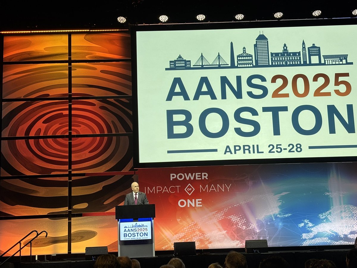 ckmoussalem's tweet image. Dr. @BernardBendokMD talking about the past, present and future of Cerebrovascular Neurosurgery- from drop to ocean ! What an inspiring and moving talk! @MayoClinicNeuro @MayoClinic @AANSNeuro @cvsection