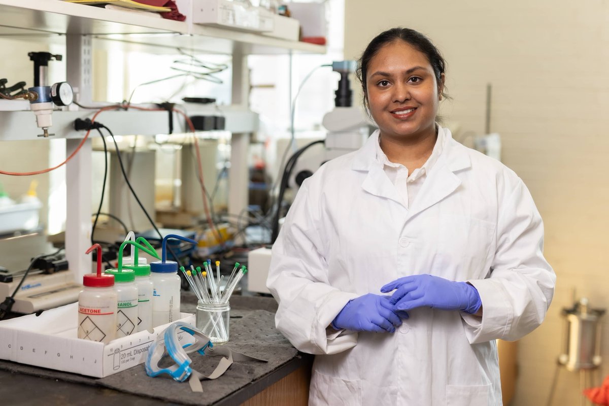 Vishuka Pathirana, a second-year doctoral student in chemistry, starts at the molecular level to address global issues. Pathirana's research is relevant for states like Iowa and has a large impact on her home country, Sri Lanka. Read more: bit.ly/3Yb2Cza