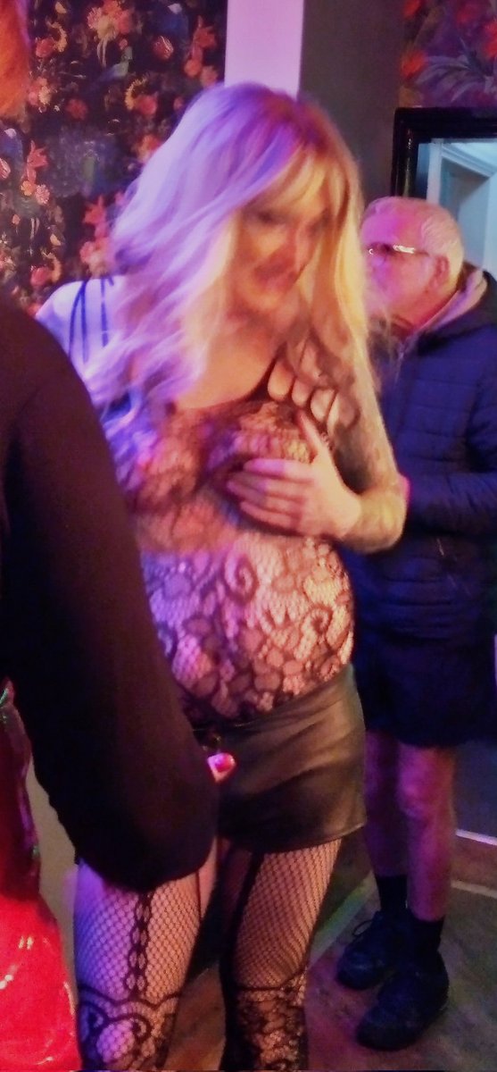 recordshopguy tweet media