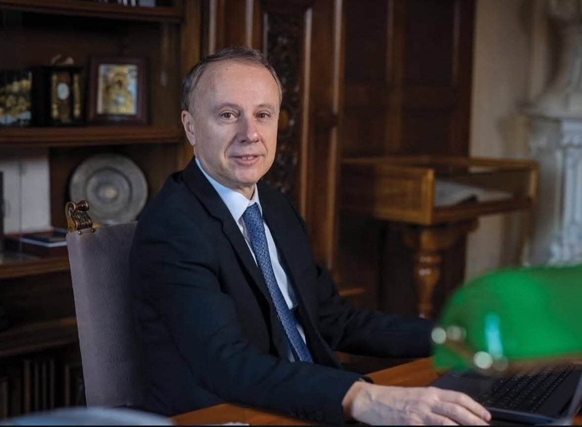 “Univerzitet nije ispostava vlasti, vlast je prolazna, univerzitet trajna institucija”

Prof. dr Vladan Đokić ✨❤️