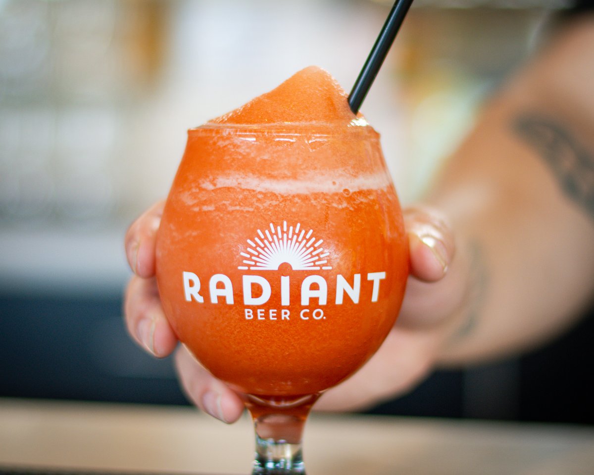 radiantbeerco's tweet photo. 𝐅𝐑𝐎𝐙𝐄𝐍 𝐒𝐙𝐍 𝐈𝐒 𝐁𝐀𝐂𝐊 𝐁𝐀𝐁𝐘! For the first time in months, we’re busting out the slushie machine (and occasionally soft-serve machine) every weekend to keep those boozy frozens flowing. Come get frozen every Friday - Sunday this season. https://t.co/zTg3gore15