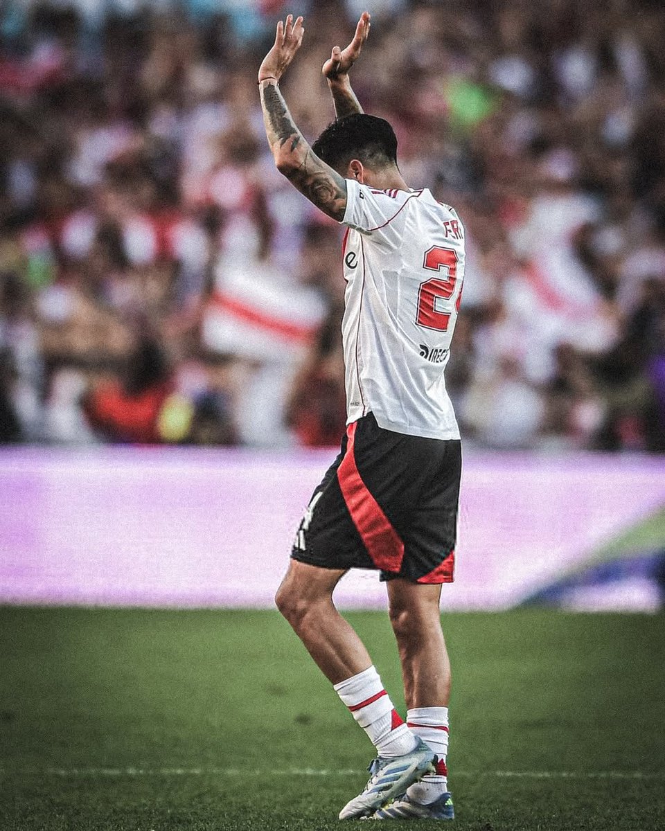 sudanalytics_'s tweet photo. 🔝🇦🇷 Enzo Pérez fue el jugador de River con MÁS ENTRADAS COMPLETADAS [4/4] y MÁS INTERCEPCIONES [3] en el Superclásico.

Faló SÓLO DOS PASES de los 32 que intentó. 🎯 https://t.co/6fZGSw2LQO
