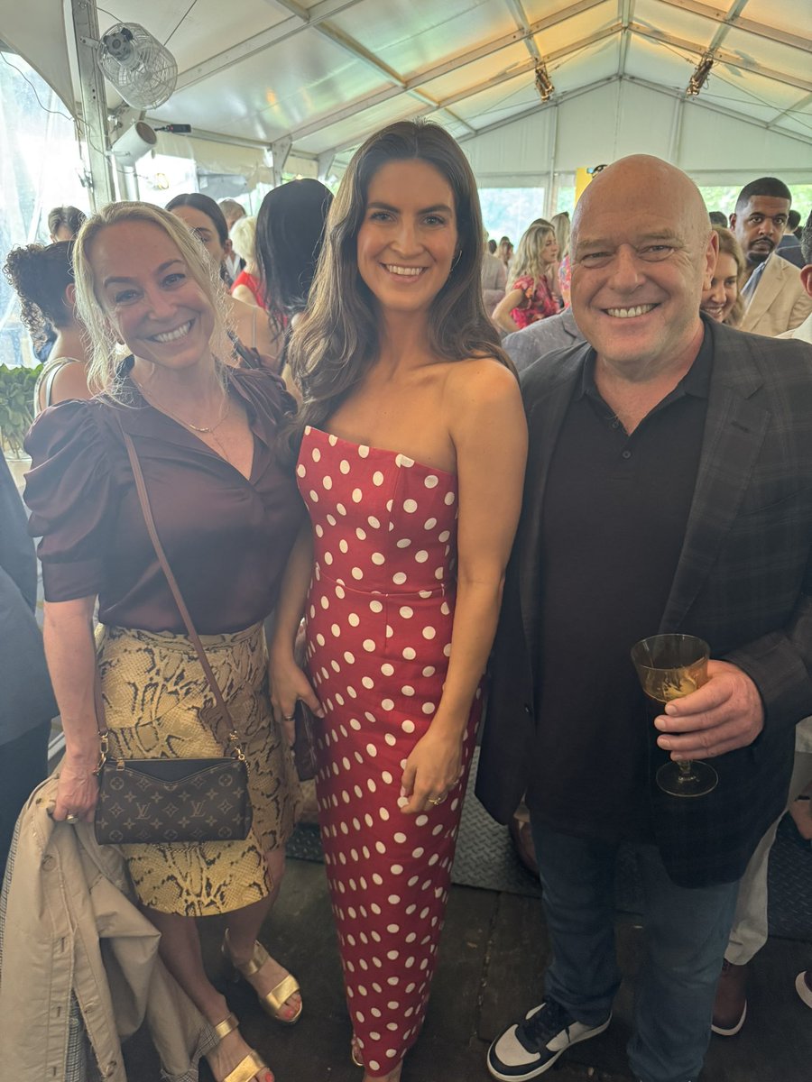 Dean Norris tweet media