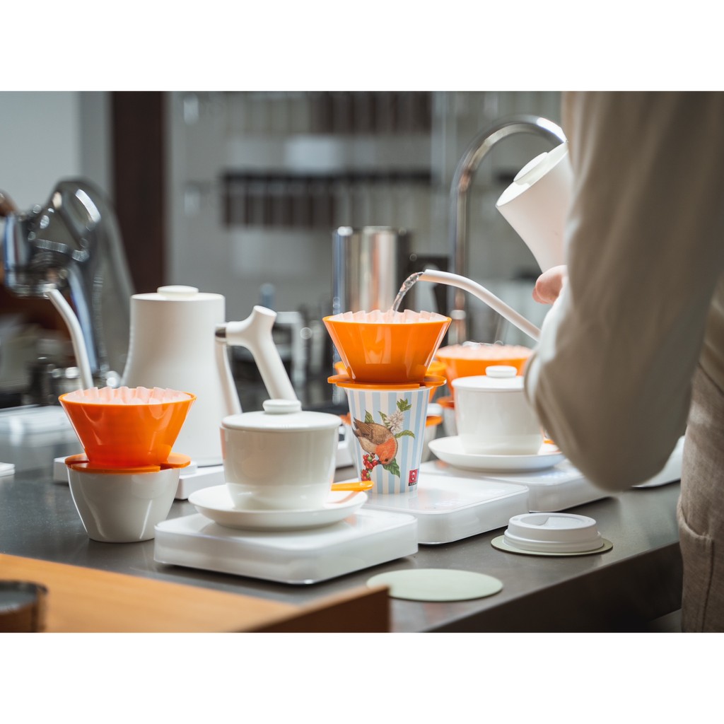 Aprilcoffeecph's tweet image. Thank you to everyone that visited us this weekend. Spring is on the way and we have more tourists in town and with that a busier store. 

We are working on new protocols and approaches to make sure that every one of our guests gets that April Experience.

#growingtogether