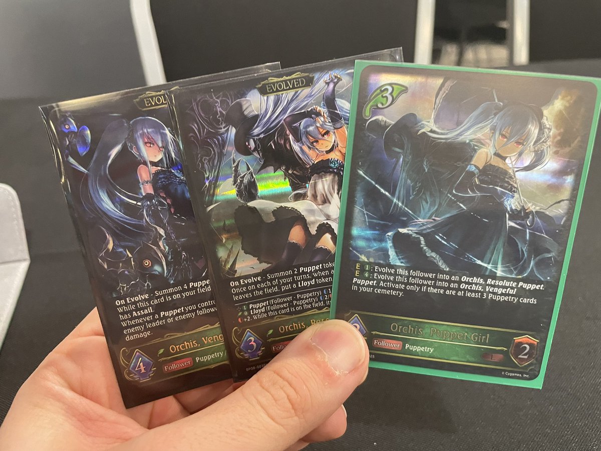 Time for another enjoyable evening of playing Anime Women in Shadowverse Evolve!
If you can't tell, the reversible cards we opened in our live session!