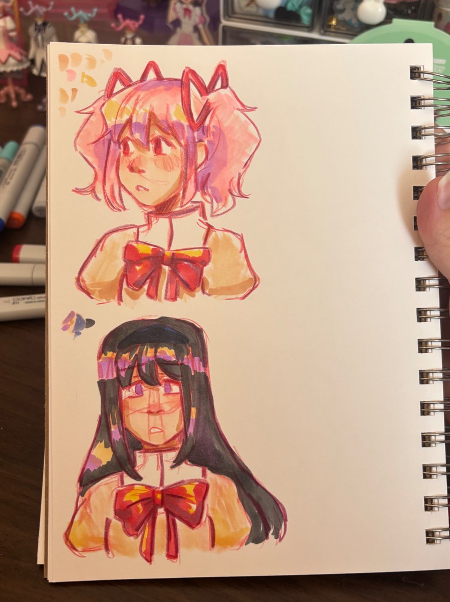 Madoka doodles! I’ve been playing magica exedra a lot recently and just needed time away from my iPad so I doodled them <3

#madoka_exedra 
#madoka_magica