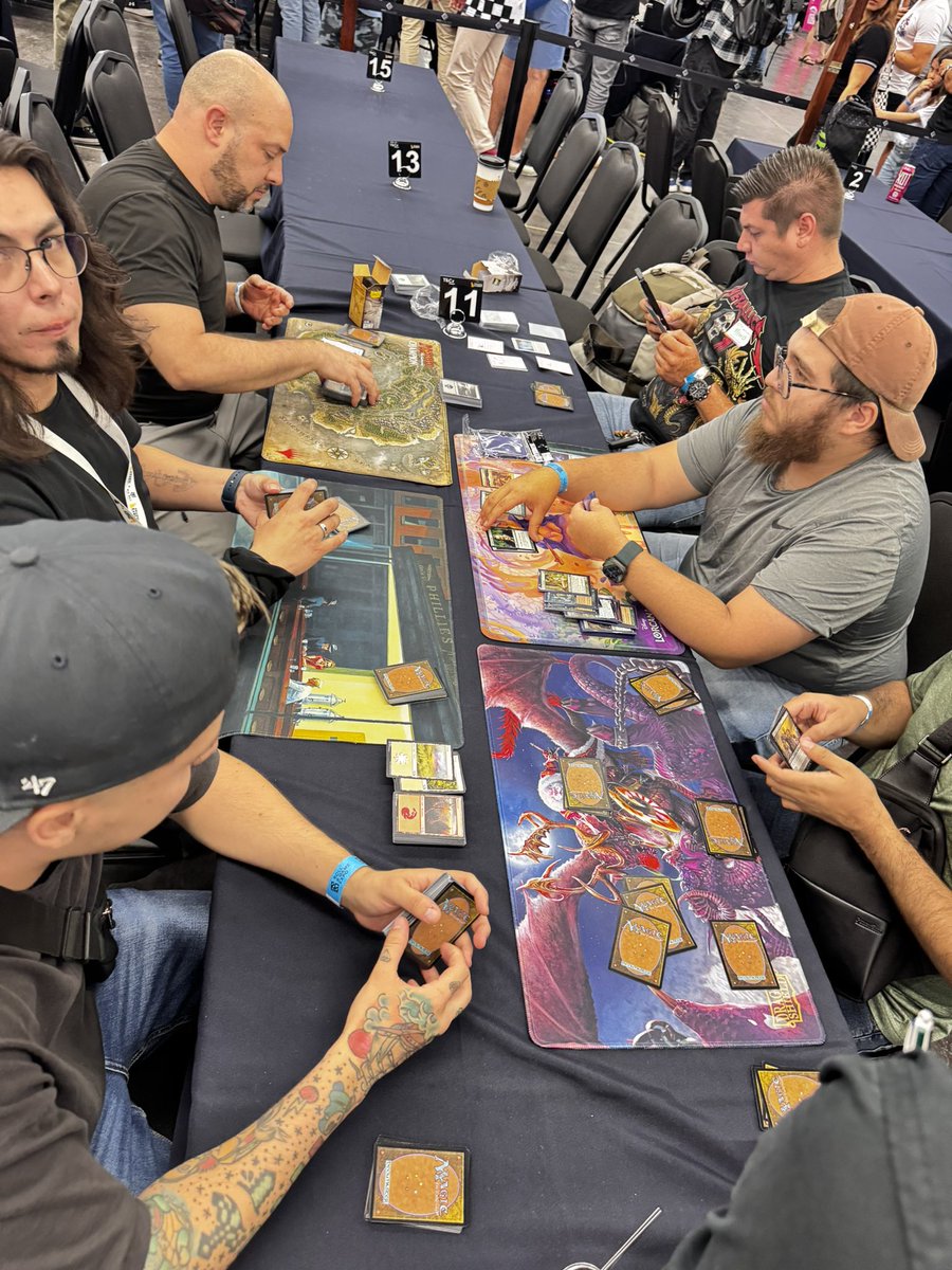 Otro Mystery Booster Draft 😍 #FollowTheRabbit #YellowRabbitmx #MTG