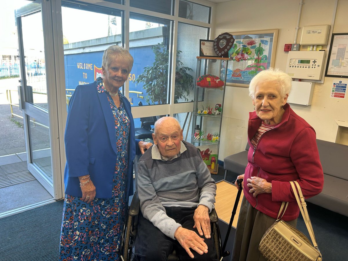 Maendy Primary tweet media