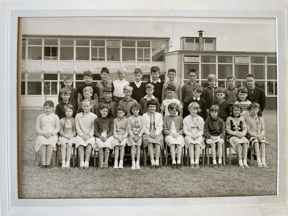 As we move into the final month in the current Maendy Primary school building, we would like to say thank you to all those who attended the recent ‘Maendy Memories’ event, including former staff members Mrs Gabe, Mr Helps &amp; Mrs Jarrett (pictured). Wonderful evening! <a href="/CwmbranLife/">CwmbranLife</a>