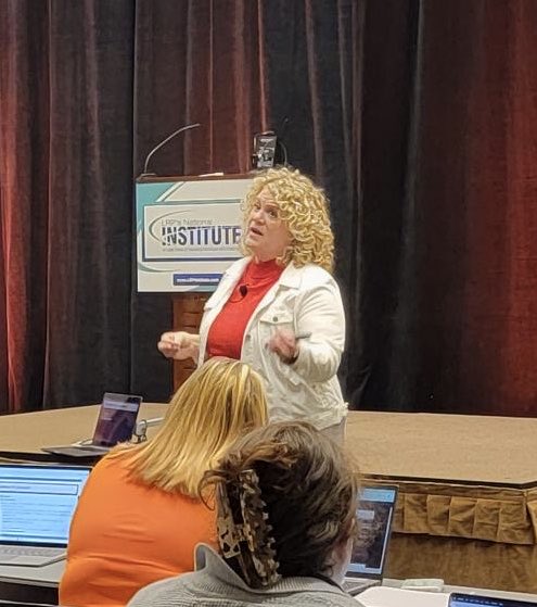 Julie J. Kline tweet media