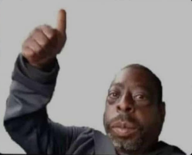 <a href="/AokoOtieno_/">Maverick Aoko</a> Leta chai moto kikombe kubwa ya mabati