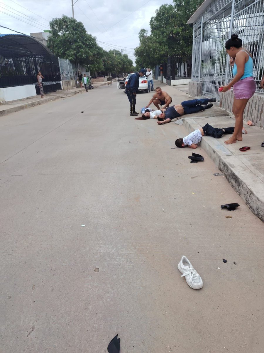 Mil veces maldito hp chirrete de mierda. 💩 

Gustavo Petro es el determinador de todas las muertes de nuestra fuerza pública.

Nos mataron una familia entera de la policía nacional.