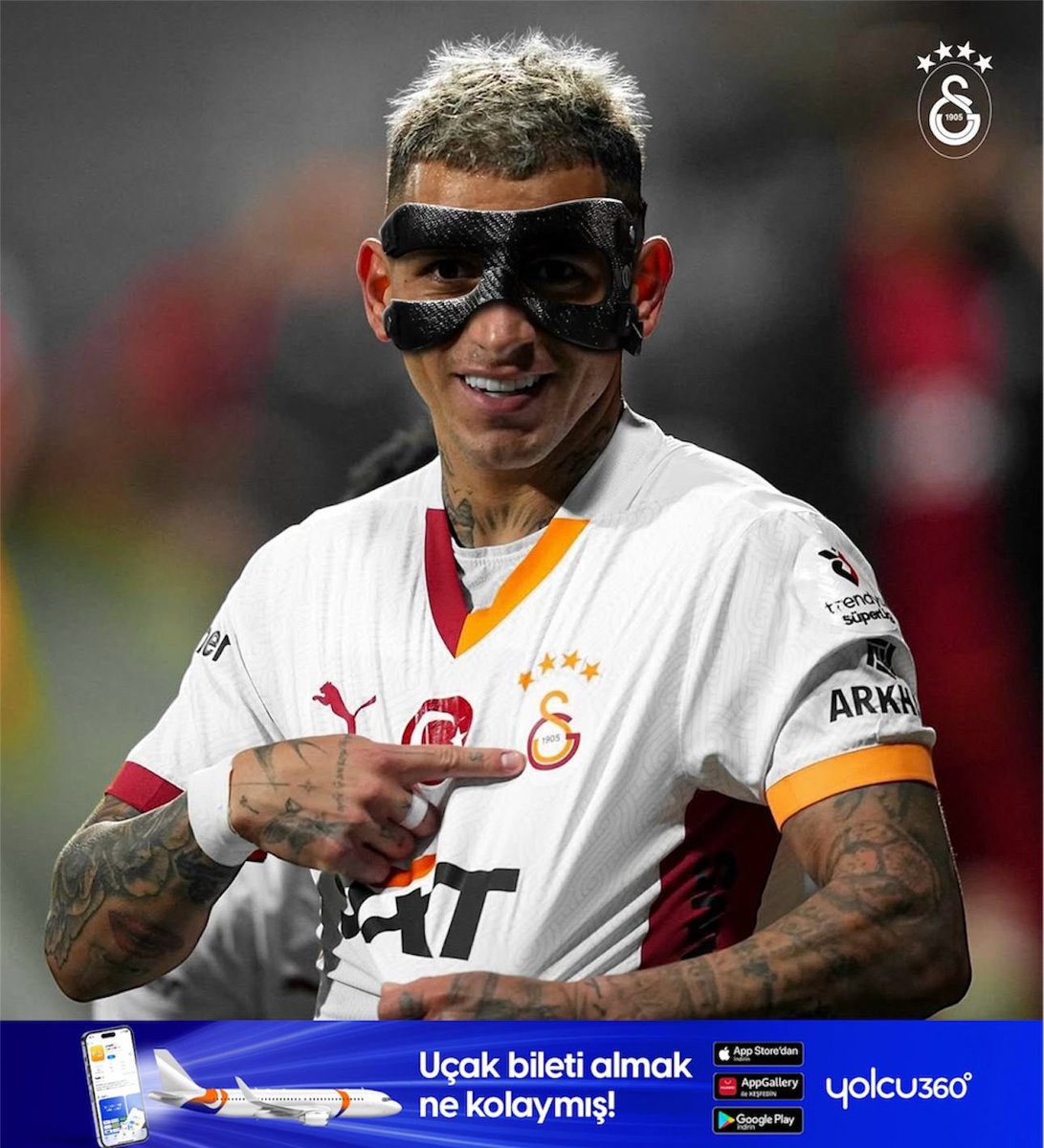 BaIkolik's tweet image. Hayatindan Devrim Ozkani cikarip Leminayi almasi verdigi en dogru karar galiba