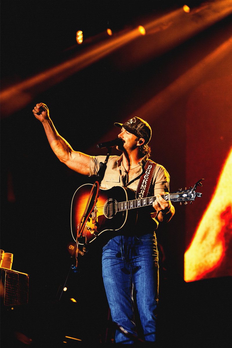 altwavemag's tweet image. Last bit of Riley Green live from Country Calling Fest

📸: Harrison Webb
@RileyGreenMusic #country #altwave #concert #festival