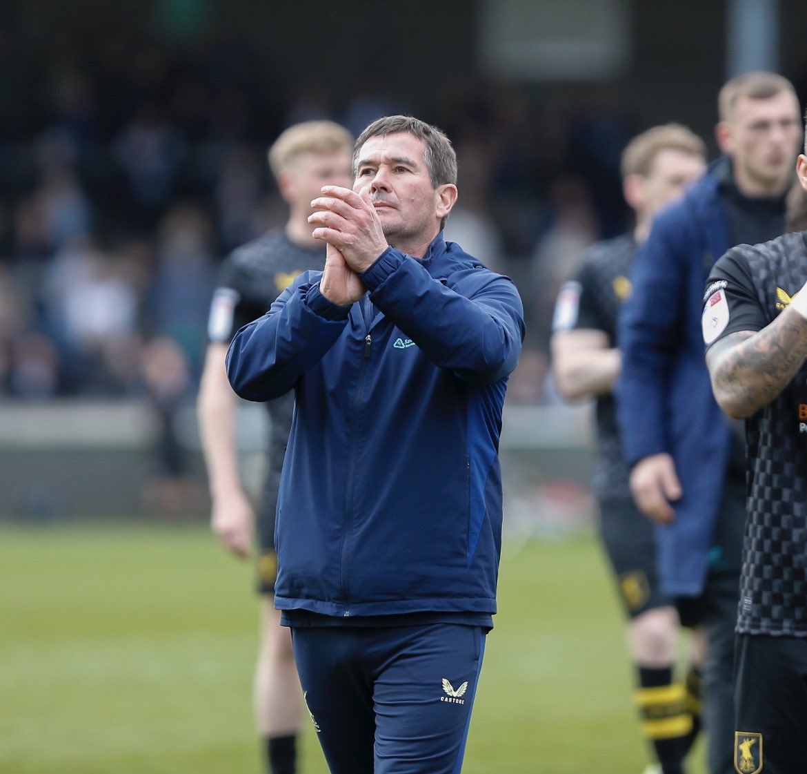 Mansfield’s average away following 1,443. 
In 18 of the 23 away l games this season, the away following has been more than 900 (only 555 at Crawley, 517 at Leyton Orient, 470 at Exeter, all on a Tuesday night, 712 at Stevenage, and 868 at Bristol Rovers, were less than 900) #MTFC