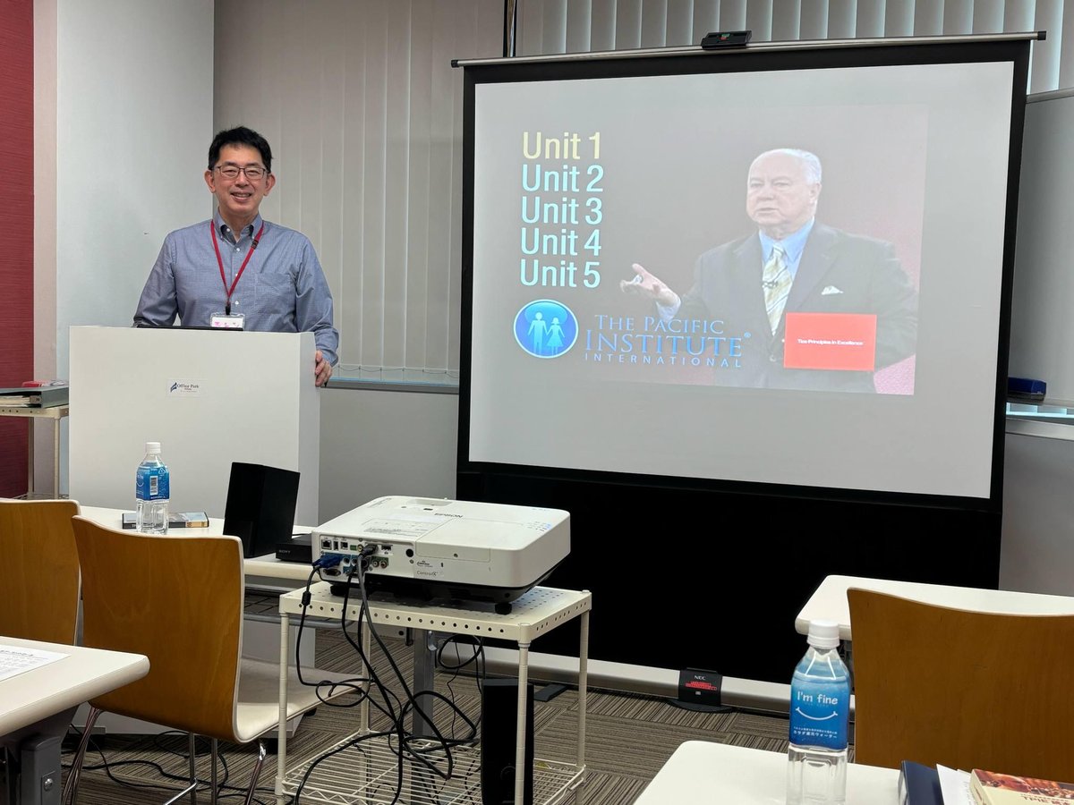 mocchancoach1's tweet image. TPIE＠名古屋が無事に終了しました。
応援して下さった皆様、ありがとうございました！

受講生から「一日目の夜は気分が高揚して、なかなか眠れませんでした！」との感想を頂きました。

ファシリテーターである私も、同じ体感がありました。

#TPIE
#ルータイス
#セルフ・コーチング