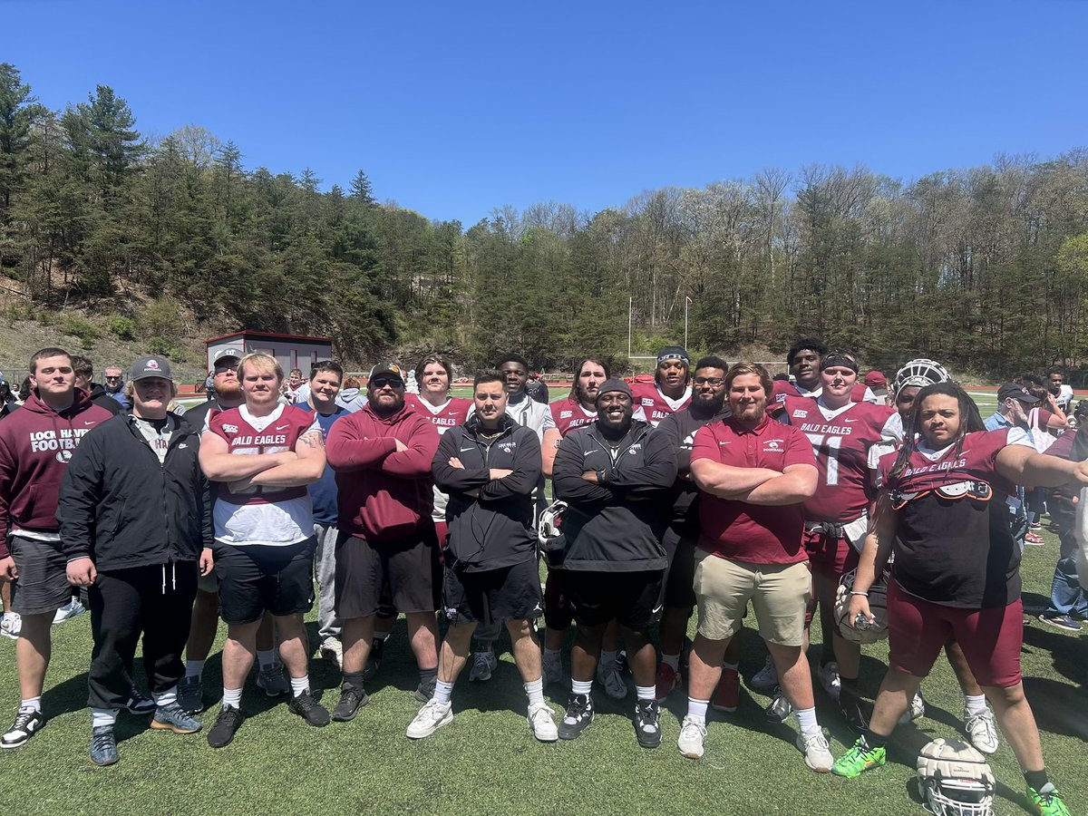 Former, Current, and Future Lock Haven Offensive Lineman 🦇

S/O to the guys who battled it out this Spring and competed at a high level 🦍
 
We have built something special in the OL room here at the Haven in just these few short years. Very excited about our future 🔒🦅

#BAT🦇