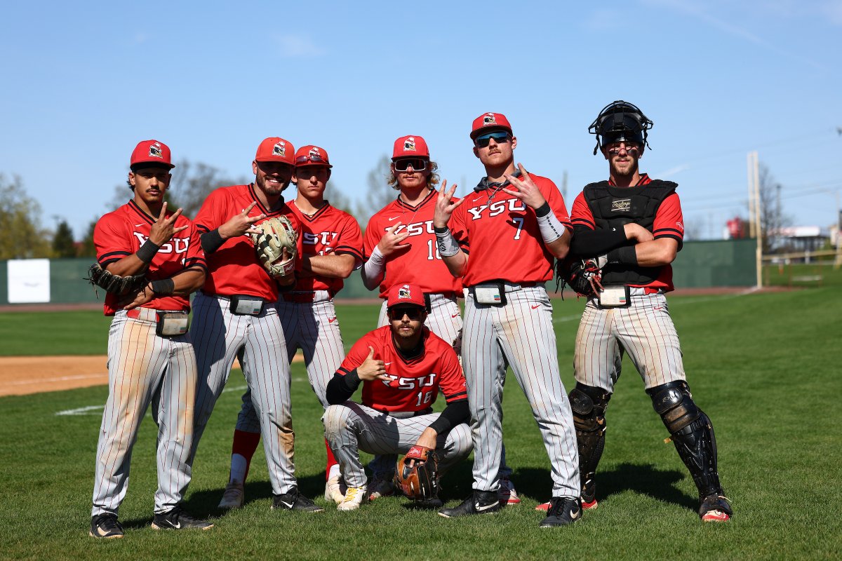 Heading home with the 𝑺𝑬𝑹𝑰𝑬𝑺 𝑫𝑼𝑩 😤🐧⚾️

#GoGuins // #FeedTheRaft