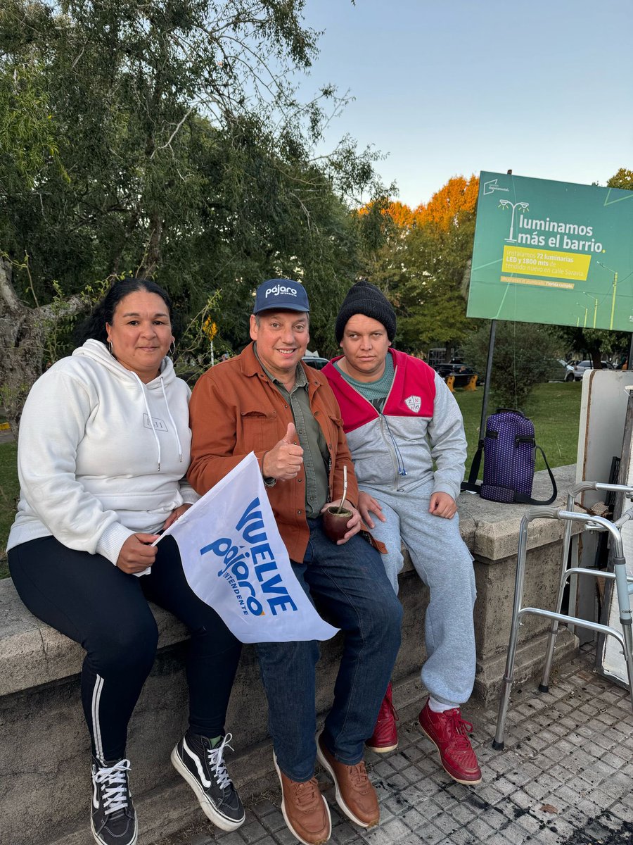 Se acercan los últimos días de una campaña que hemos vivido con alegría y propuestas, seguimos militando con amigos, acercándoles a los vecinos las distintas listas que nos apoyan. 

#UnNuevoTiempoParaFlorida