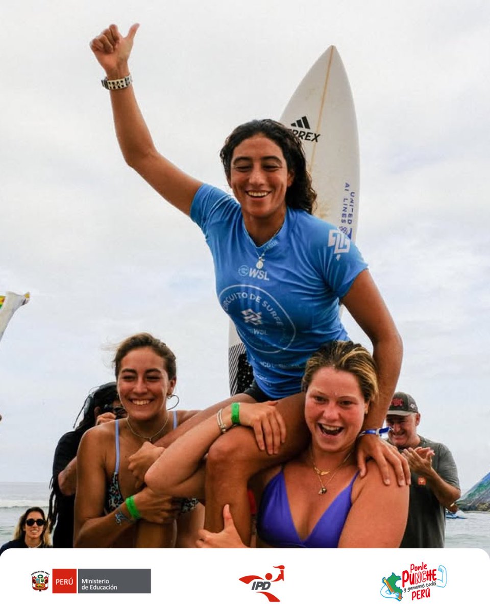 ¡𝗟𝗮 𝘀𝗶𝗿𝗲𝗻𝗮 𝗱𝗲𝗹 𝗺𝗮𝗿! 𝗥𝗼𝘀𝗮𝘀 𝗰𝗼𝗻𝗾𝘂𝗶𝘀𝘁𝗮 𝗹𝗮𝘀 𝗼𝗹𝗮𝘀 𝗱𝗲 𝗠𝗮𝗿𝗲𝘀𝗶𝗮𝘀 🏄‍♀️🇵🇪

Consiguió el trono y un nuevo orgullo para el Perú. Daniella Rosas escribió una nueva página en su carrera deportiva al coronarse campeona del QS 6000 en 🇧🇷.