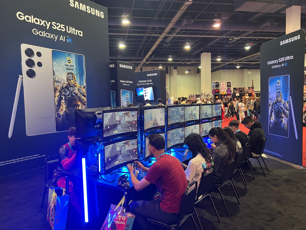 Make your way over to the Samsung Booth #313 right now to get your hands on the brand-new Samsung Galaxy S25 Ultra! Experience the power and performance firsthand as you jump into a thrilling game of Call of Duty Mobile. Plus, we're giving away awesome prizes and even devices