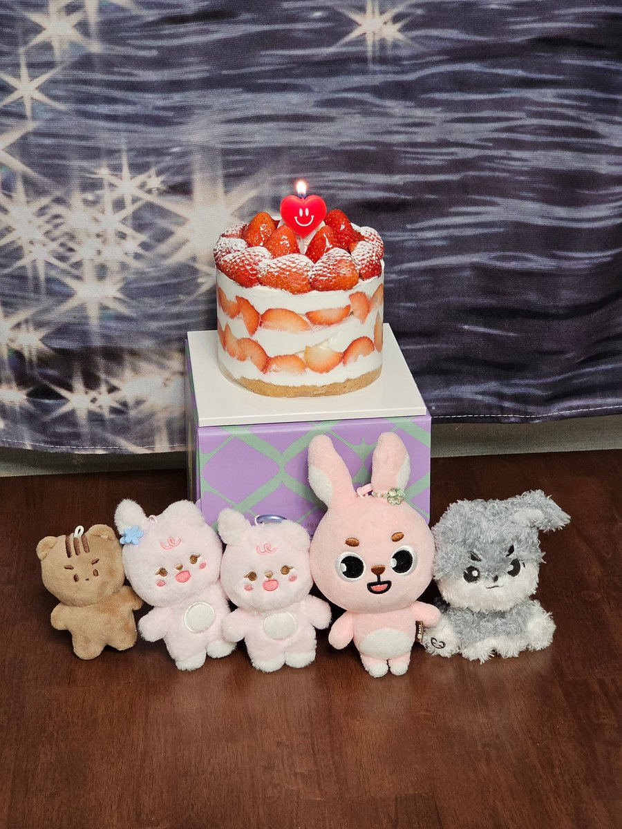 생일축하해 원필아🥰🥳

#봄처럼_따스한_원필아_생일축하해
#MY_SPRING_WONPIL