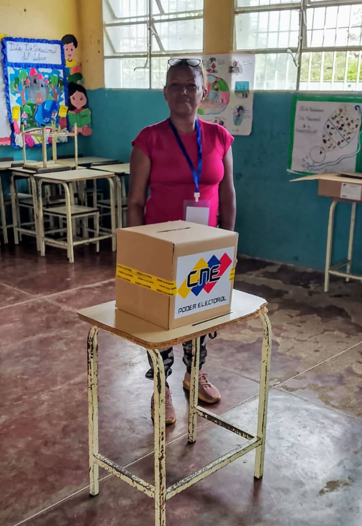 AfroPsuvMiranda's tweet photo. #27Abr Pueblo afromirandino participa masivamente en la #ConsultaPopular2025
#ProyectosDelPueblo
#AquíMandaElPueblo
#Miranda

@ndelgadoPSUV
@PartidoPSUV https://t.co/rqdBj9C7QV