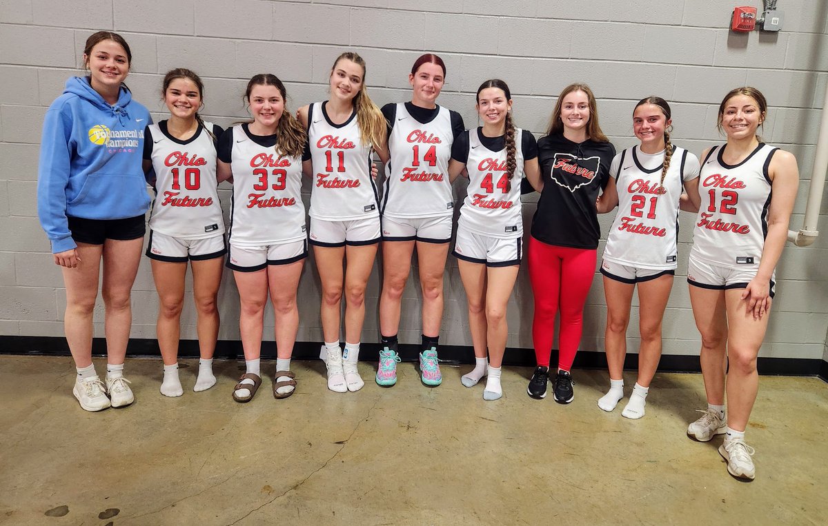 4-0 this weekend at The Clash.  Love these girls and love this team.  #TheClash <a href="/OhioFuture/">Ohio Future</a>  <a href="/ladybearsbbk/">Berlin Lady Bears Basketball</a>