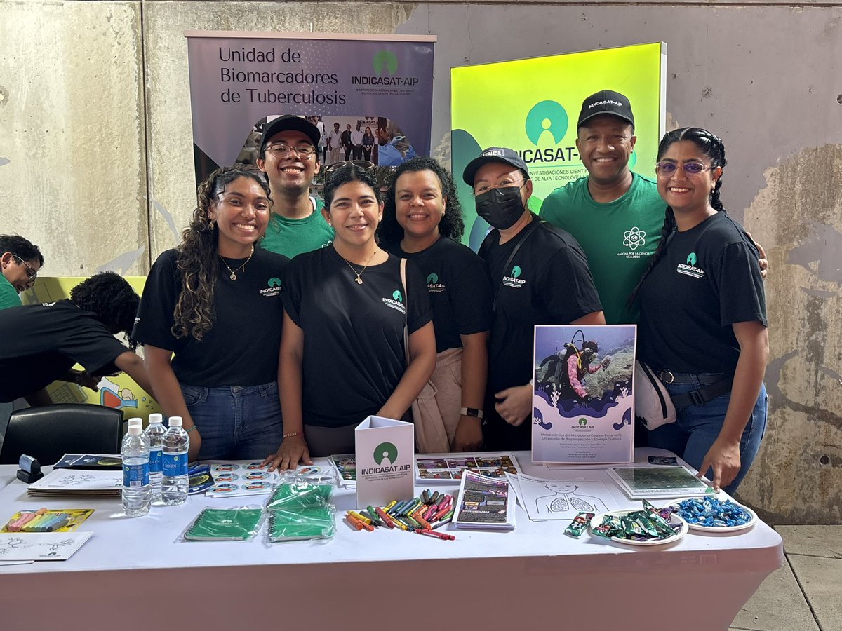 indicasat's tweet image. El grupo de Investigación en Tuberculosis presente en el stand de Indicasat en el Biomuseo Unidos a la Marcha por la Ciencia.
.
#INDICASATAIP #MarchaPorLaCiencia2025 #CienciaEsFuturo #SinCienciaNoHayVida #FeriaDeCiencias #Biomuseo #PanamáInvestiga #CienciaParaTodos #sciencemarch