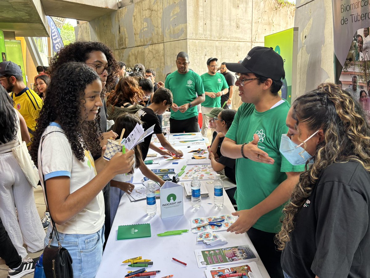 indicasat's tweet image. El grupo de Investigación en Tuberculosis presente en el stand de Indicasat en el Biomuseo Unidos a la Marcha por la Ciencia.
.
#INDICASATAIP #MarchaPorLaCiencia2025 #CienciaEsFuturo #SinCienciaNoHayVida #FeriaDeCiencias #Biomuseo #PanamáInvestiga #CienciaParaTodos #sciencemarch