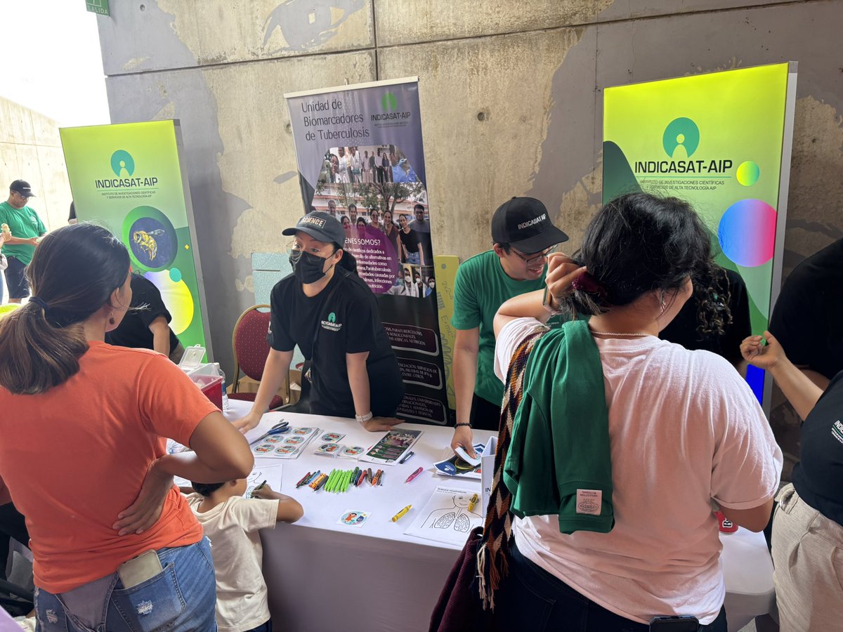indicasat's tweet image. El grupo de Investigación en Tuberculosis presente en el stand de Indicasat en el Biomuseo Unidos a la Marcha por la Ciencia.
.
#INDICASATAIP #MarchaPorLaCiencia2025 #CienciaEsFuturo #SinCienciaNoHayVida #FeriaDeCiencias #Biomuseo #PanamáInvestiga #CienciaParaTodos #sciencemarch