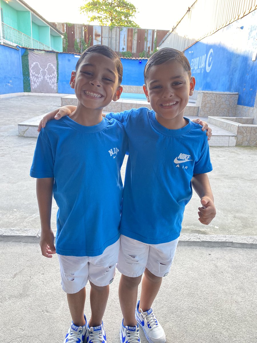 crf_thataa's tweet photo. Meus meninos 💙 https://t.co/9DSVGDabNC