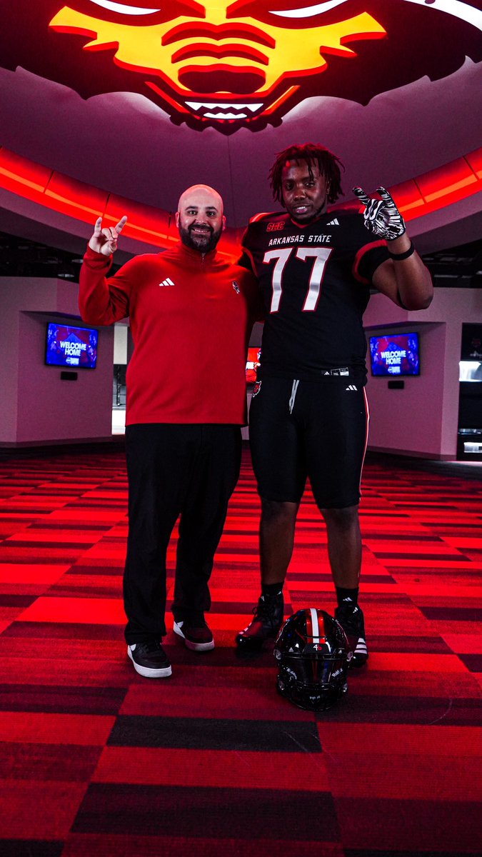 Kobe Williams (@kobewilliams76) on Twitter photo I have officially signed with Arkansas State University! Huge thanks to <a href="/CoachNickGrimes/">Nick Grimes</a> & <a href="/CoachButchJones/">Butch Jones</a> !!
#wolvesup🐺🤘🏾
<a href="/DaShaunfields22/">DA’SHAUN FIELDS</a> <a href="/BrooksDampeer/">Brooks Dampeer</a> <a href="/ztstephenson01/">zack stephenson</a> <a href="/ReggieBuchanan/">CoachReggie</a> <a href="/coach_tko/">Coach Davis</a> I have officially signed with Arkansas State University! Huge thanks to <a href="/CoachNickGrimes/">Nick Grimes</a> & <a href="/CoachButchJones/">Butch Jones</a> !!
#wolvesup🐺🤘🏾
<a href="/DaShaunfields22/">DA’SHAUN FIELDS</a> <a href="/BrooksDampeer/">Brooks Dampeer</a> <a href="/ztstephenson01/">zack stephenson</a> <a href="/ReggieBuchanan/">CoachReggie</a> <a href="/coach_tko/">Coach Davis</a>