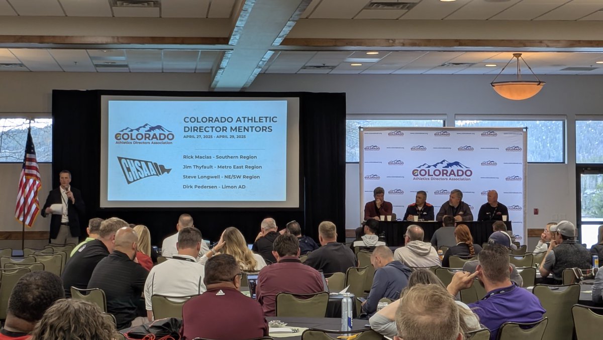AD panel sharing some wisdom here this afternoon. <a href="/CHSAA/">CHSAA</a>