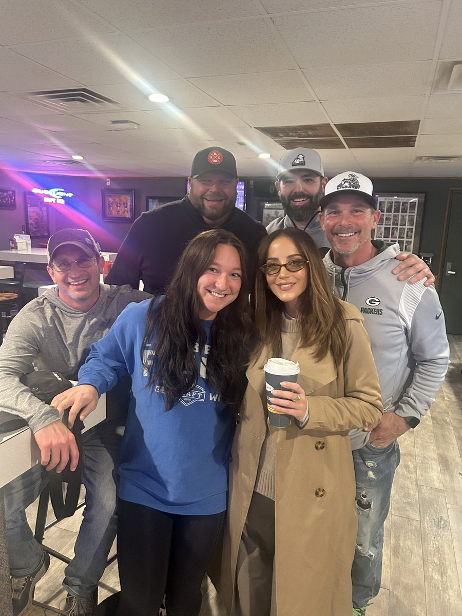jaymeyer20's tweet image. It was great meeting @heykayadams at lunch in Green Bay!