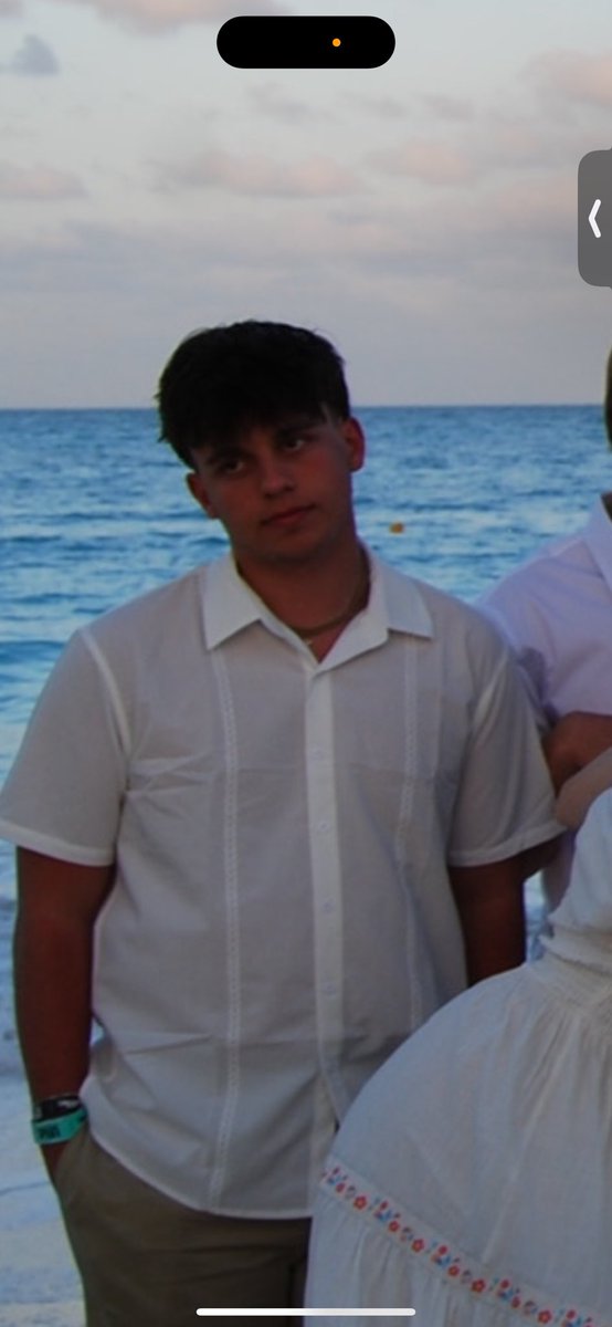 theBOPparty's tweet photo. Me when the @WeLuvChipotle actually thinks they have a chance at winning tmr🩷 #bops2028 https://t.co/bwNS2lYn9O