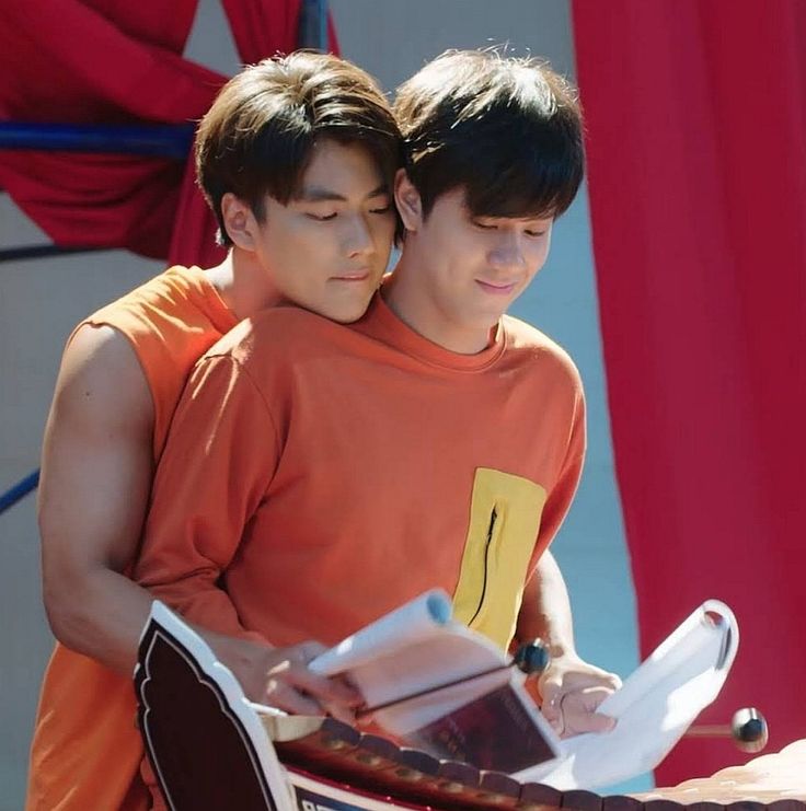 jungjilly's tweet photo. algumas cenas icônicas de bad buddy pra RELEMBRAR o quão bom e reconhecido esse bl foi — a thread https://t.co/WaeepQZ1gG