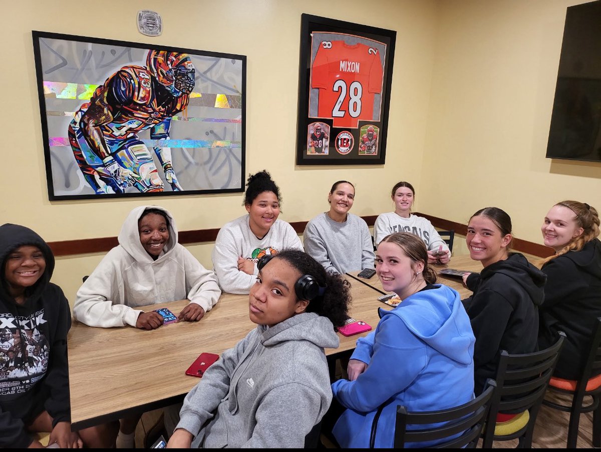 Indiana Basketball Club 17U E40 (@ibc17ue40) on Twitter photo We went 2-2 this weekend <a href="/SelectEventsBB/">Select Events Basketball</a> at the Clash in Ohio. Great experience, we learned, had fun, and bonded. Can’t wait to get back on the court! <a href="/IBCWBB/">Indiana Basketball Club</a> We went 2-2 this weekend <a href="/SelectEventsBB/">Select Events Basketball</a> at the Clash in Ohio. Great experience, we learned, had fun, and bonded. Can’t wait to get back on the court! <a href="/IBCWBB/">Indiana Basketball Club</a>