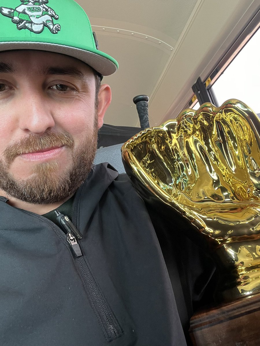 Gold glove spent a little time with us this weekend.

#Pack #PlayoffReady #GoldGloveHunting #AAA
