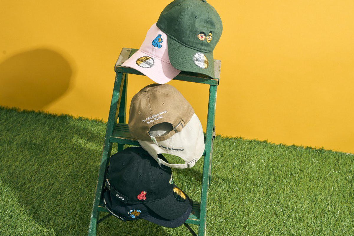SESAME STREET MARKET | NEW ERA
5/1（木）〜世界的に人気を誇るNEW ERAとの初のコラボレーションアイテムが登場🙌

定番の9TWENTYモデルのキャップとセサミストリートの仲間たちとの融合がファッショナブルかつユニークなデザインに✨