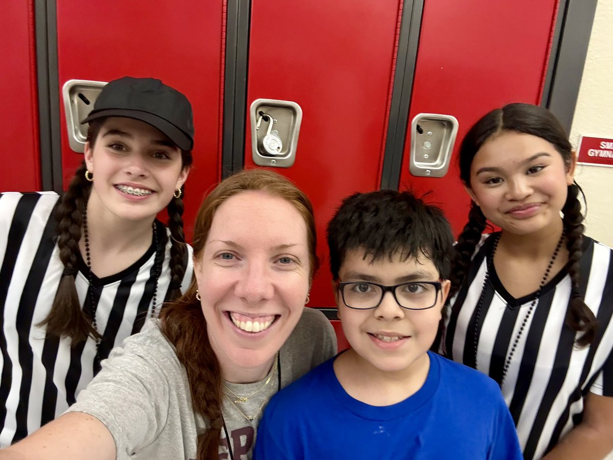 Allabouttheyet's tweet image. ⚾️🏀⚽️🏈The Spring Dance was a HIT! Learners @MineolaMS voted on the theme, All-Star Sports & 316 learners attended the dance in their favorite sports gear.
📸 Check out all the fun!
#MineolaProud