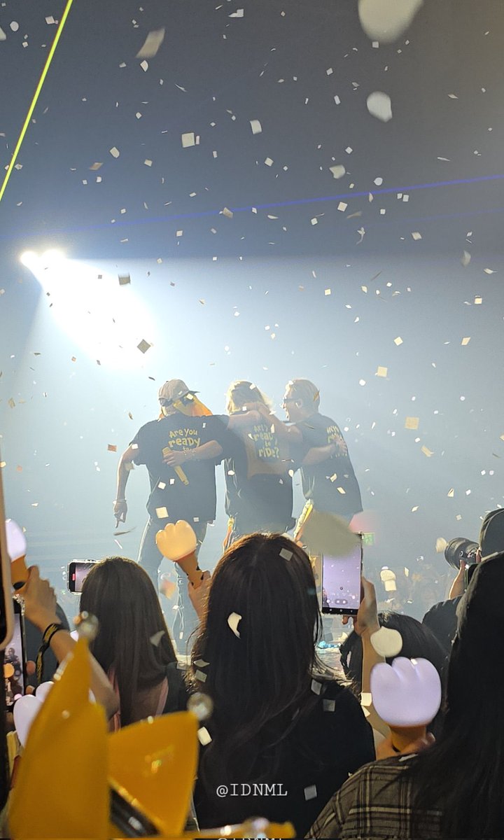 mb2st8's tweet photo. さすがに良い写真すぎないか、、、、、、滝涙 https://t.co/onalIb5xK6