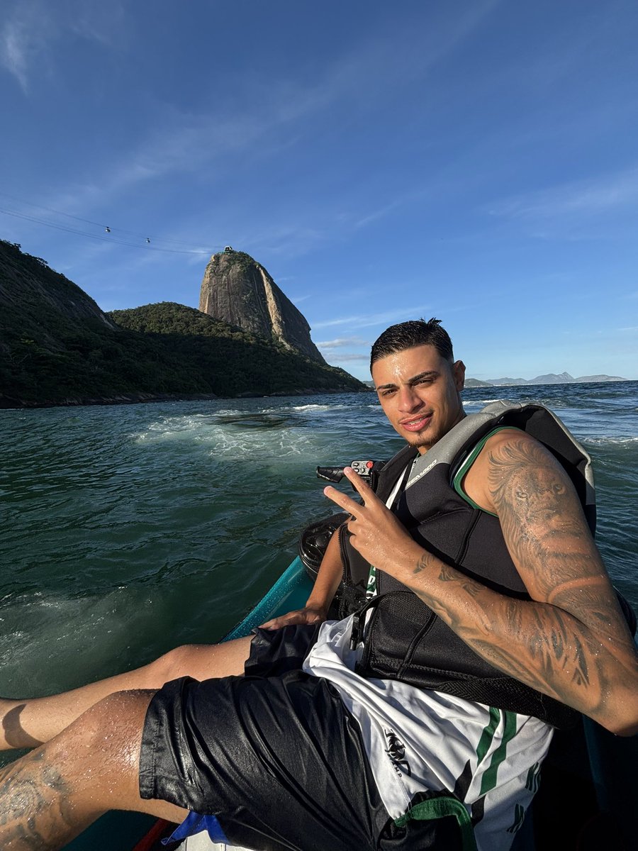 ramonnlemos's tweet photo. 🥰🏖️ https://t.co/y9reHqLKbz