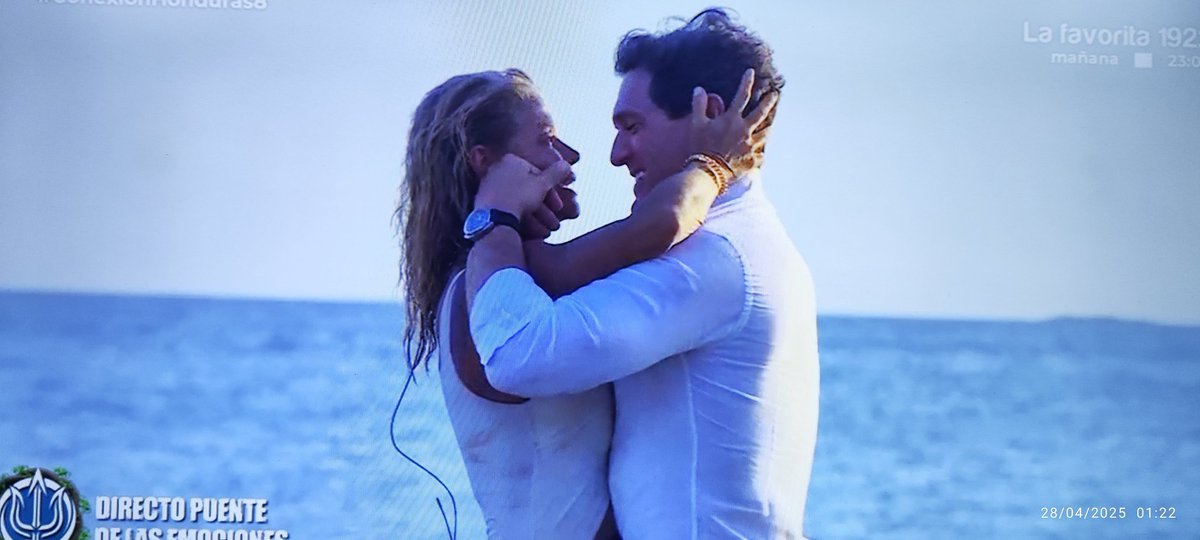 Makoke no es santo de mi devoción, pero eso no quita que esto sea amor de verdad ❤️#ConexiónHonduras8