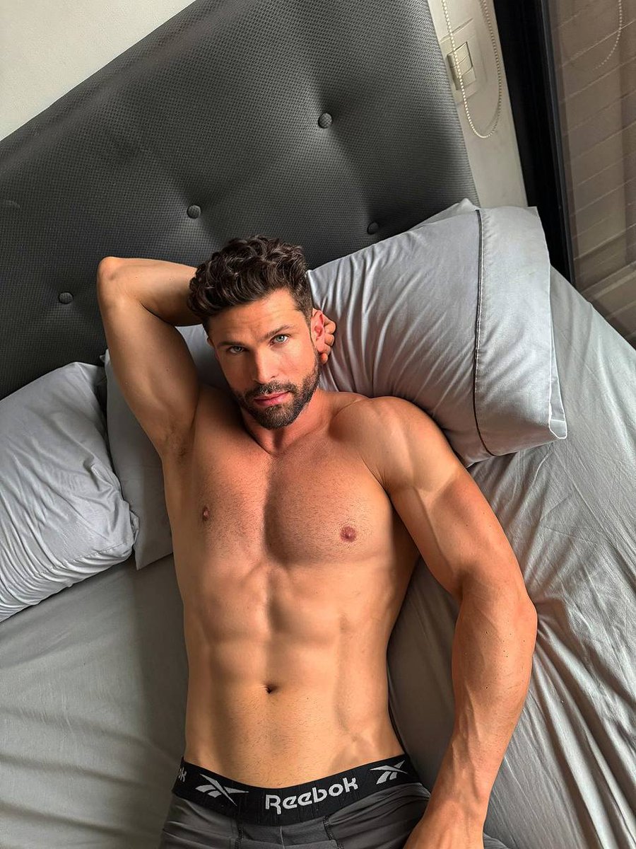 Join me over at:
onlyfans.com/maxcartelsolo/…